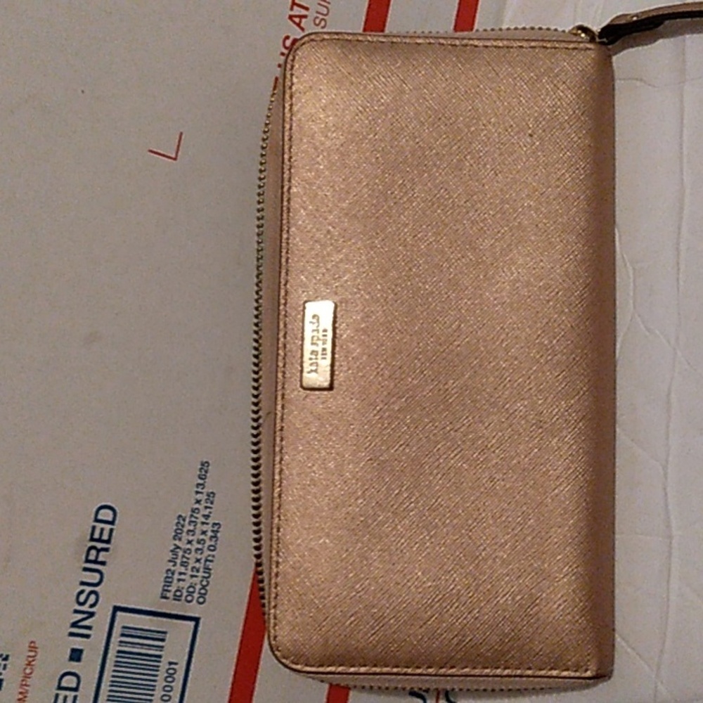 Kate Spade zip around wallet